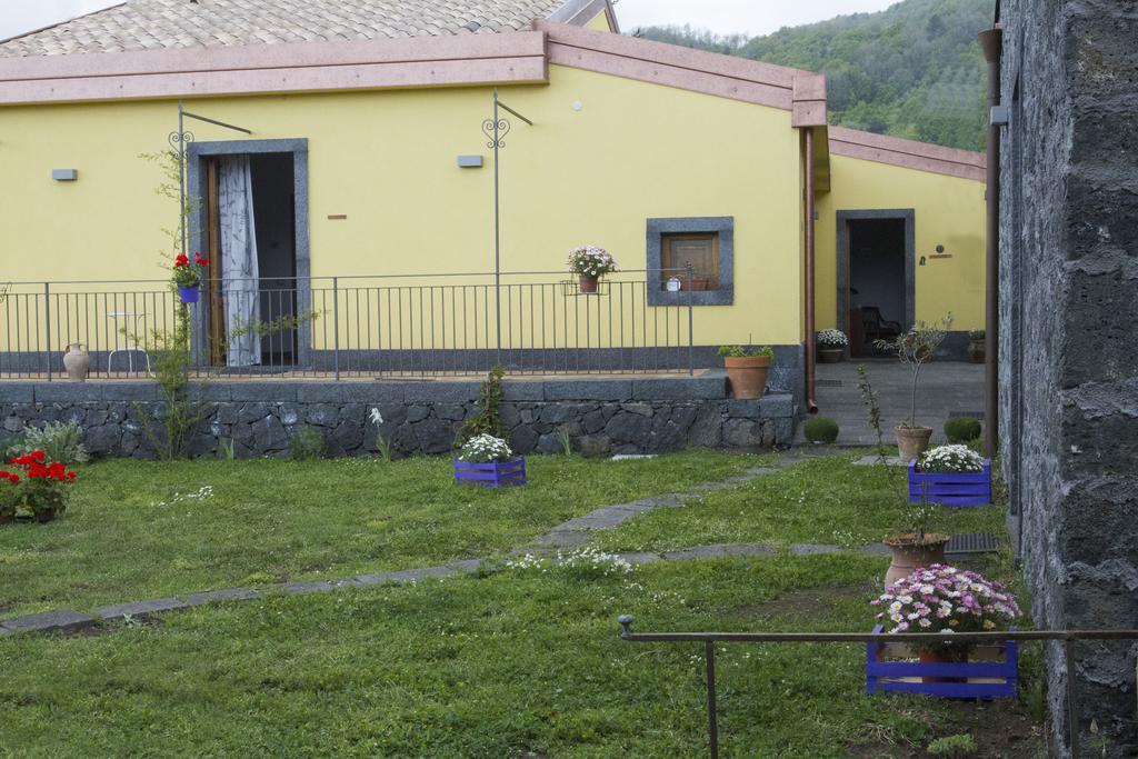 Viola Nel Parco Villa SantʼAlfio Dış mekan fotoğraf